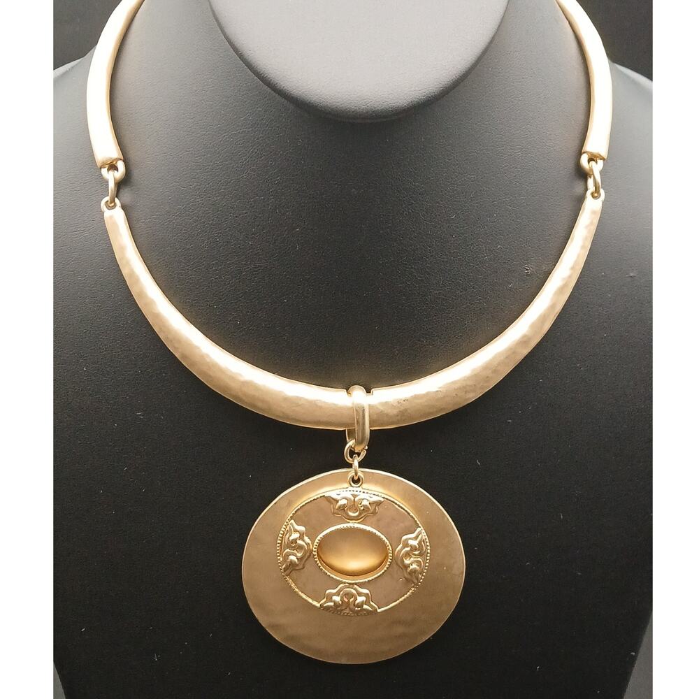 Chico’s Eloise Long Gold Tone Torque Necklace with Medallion Pendant – NWT